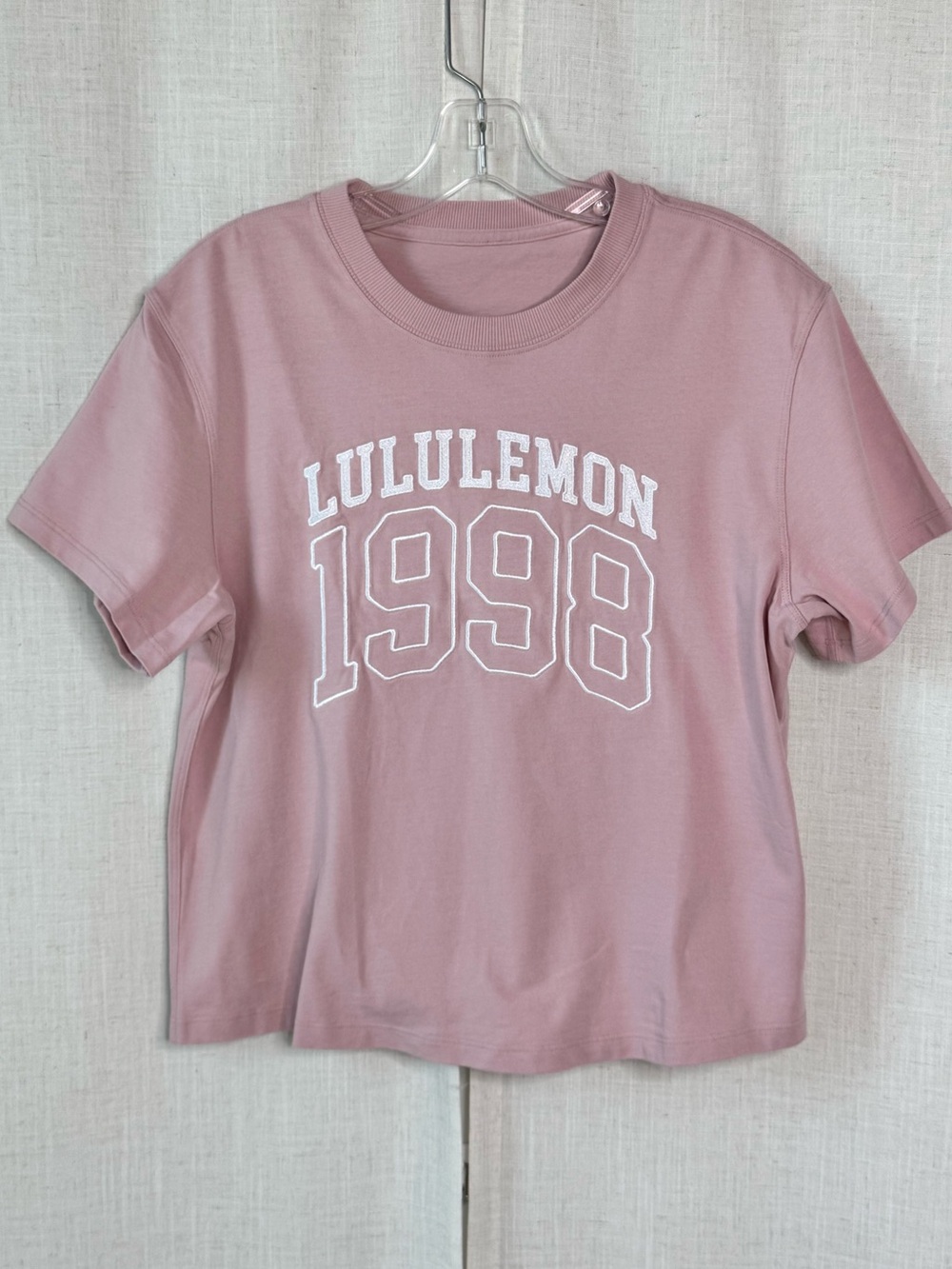 Lululemon Relaxed-Fit Cotton Jersey T-Shirt Graphic Pink Haze Size 8 NWOT